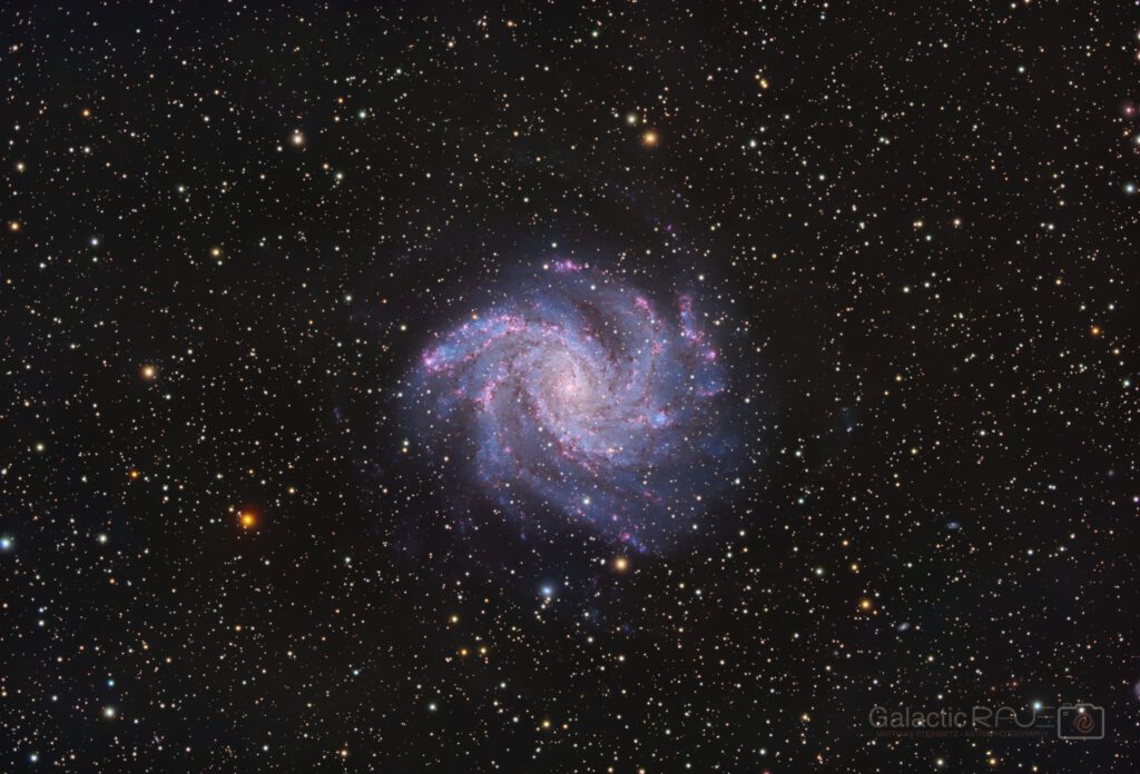 Fireworks Galaxy NGC6946 with and without Dust (animated gif)