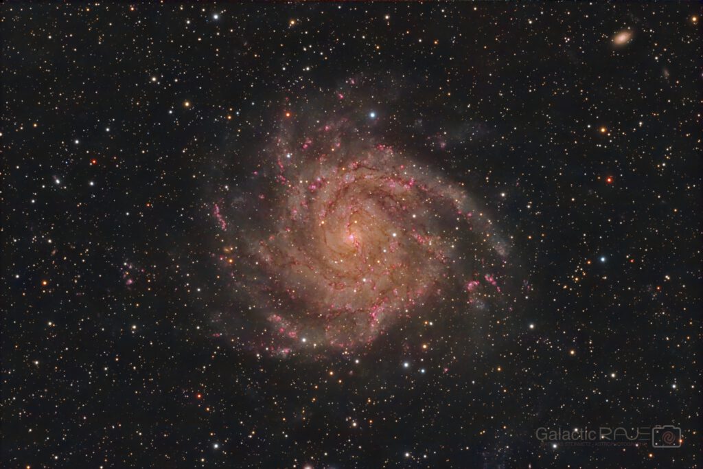 IC342 - the hidden galaxy in HaLRGB - comparison of original and dereddened image