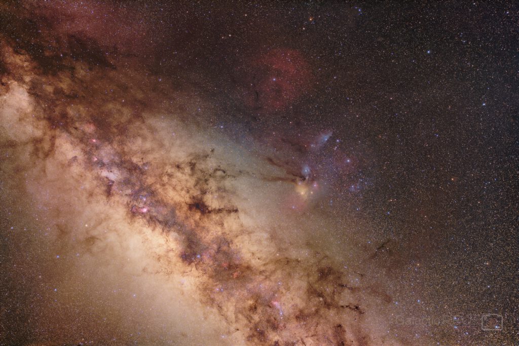 Wide Field of the Galactic Center Region over La Silla