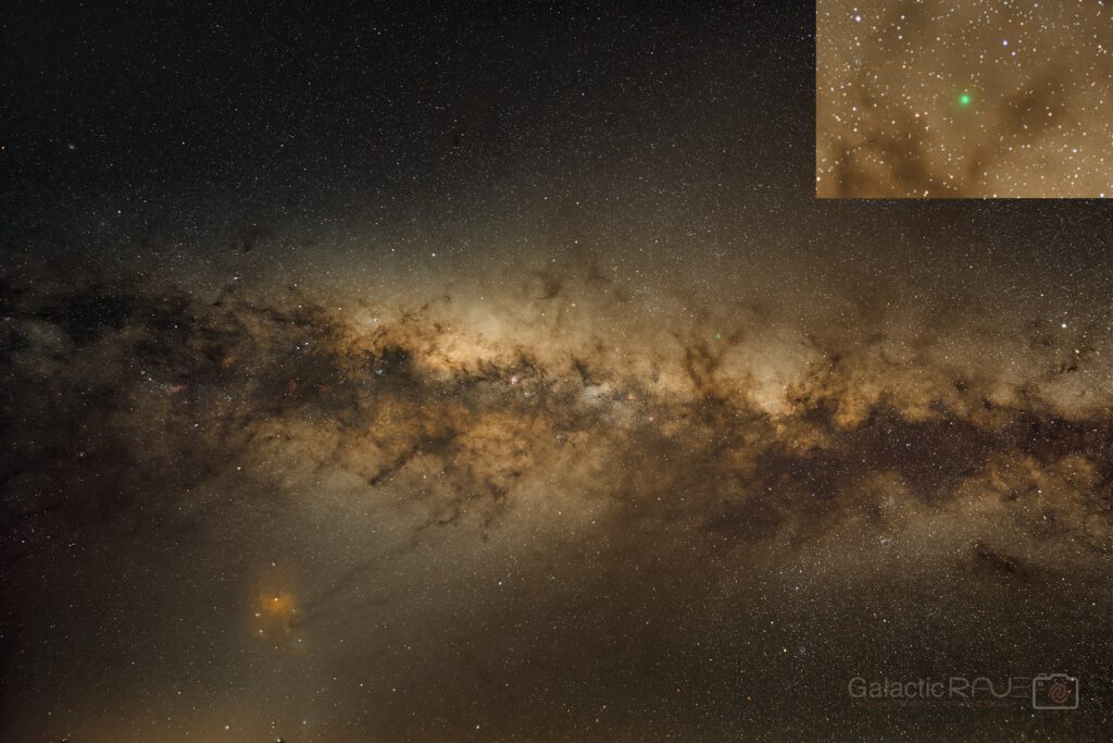 Milky Way wide field with comet C/2025 R2 (SWAN) taken from the Atacama Desert
