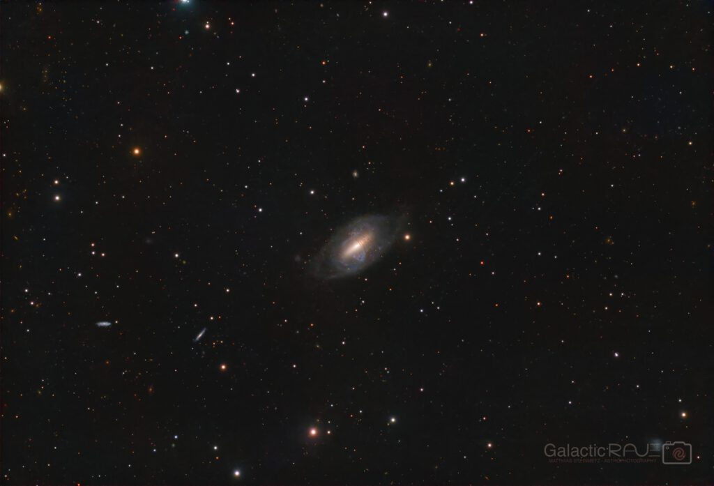 The Helix Galaxy NGC 2685 - a pretty unusual object