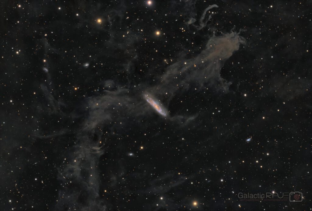 Cosmic Contrasts: NGC 7497 and friends through a veil of Galactic cirrus