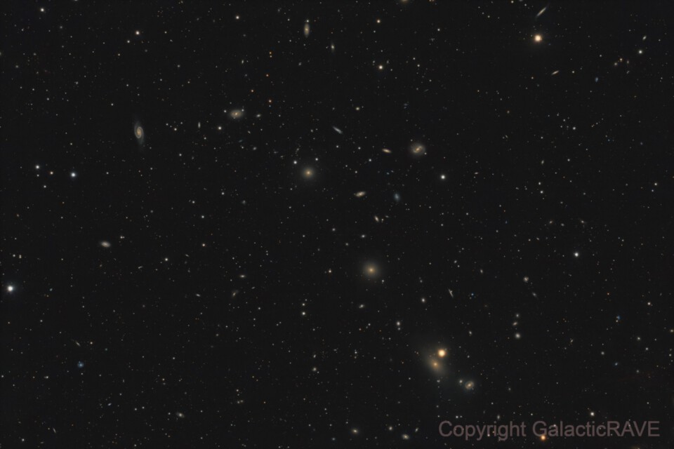 Chain of galaxies around NGC6116